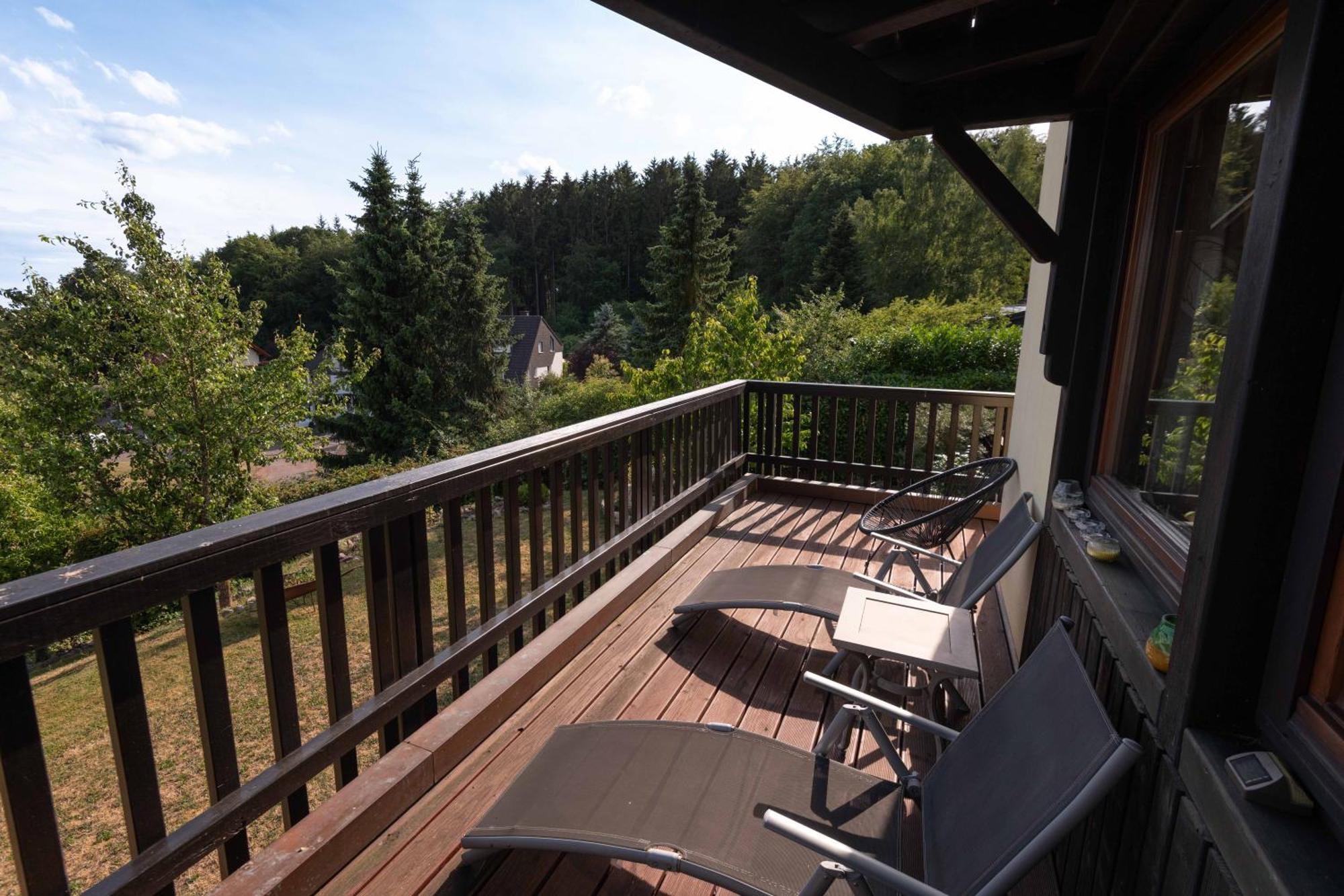 Sonnige Aussicht Villa ลอสไฮม์ ภายนอก รูปภาพ