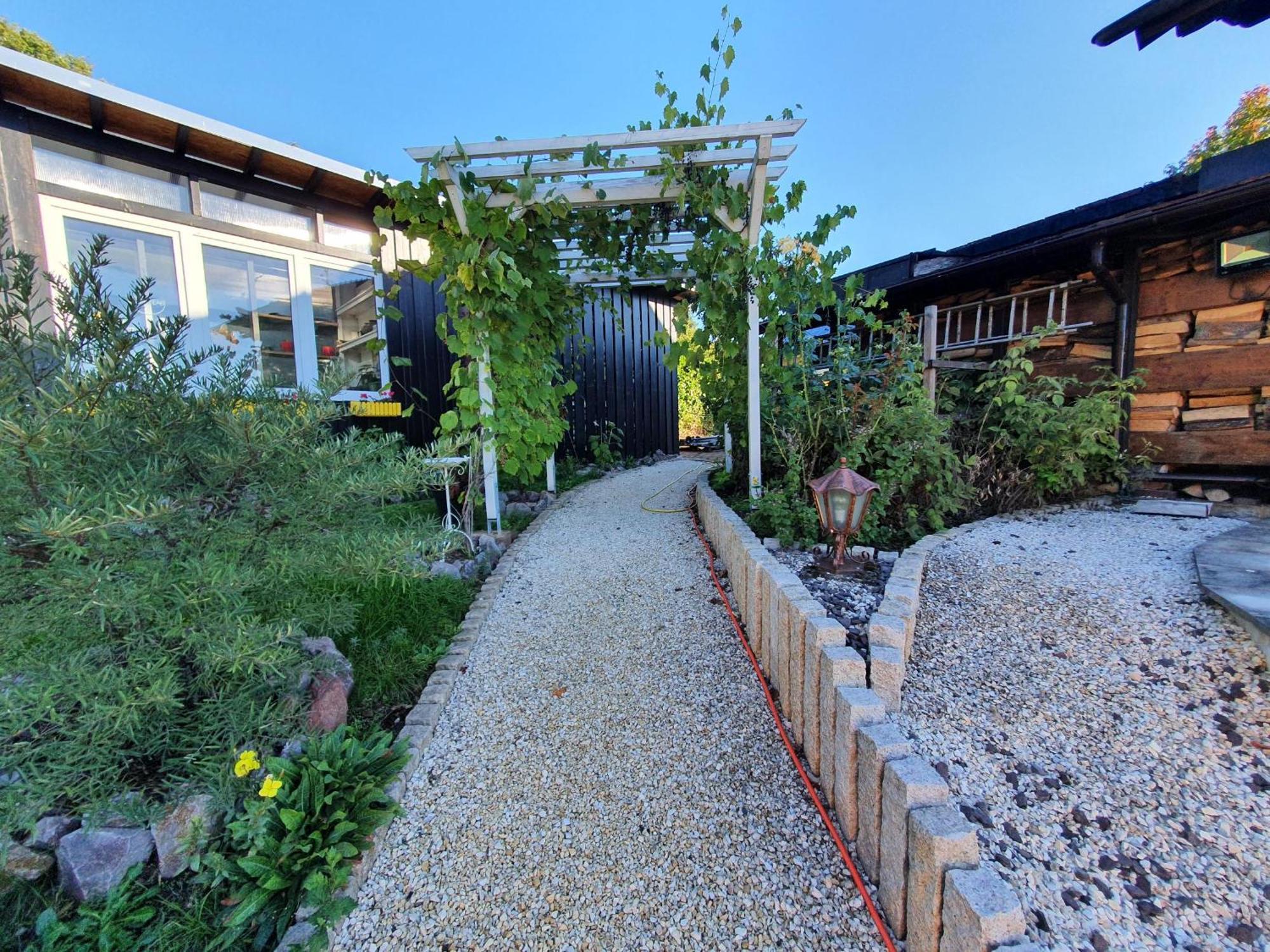 Sonnige Aussicht Villa ลอสไฮม์ ภายนอก รูปภาพ